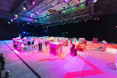 Arena panorama with Beeline banner and covers