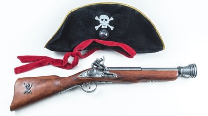 Pirate bicorne hat - 0